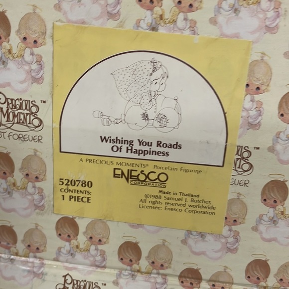 Precious Moments Wedding Ornament - Picture 2 of 4